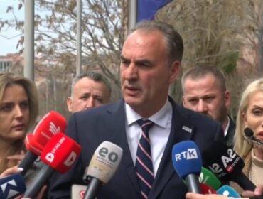 Limaj: Jam gati të takohem me secilin, me Konjufcën kam pirë kafe