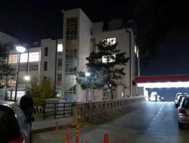 E reja që ra nga lartësia në Fushë Kosovë në gjendje të rëndë – iu nënshtrua një operimi